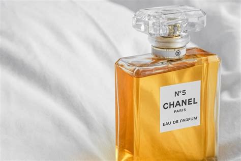 chanel ingredients just sd alcohol 39 c water and fragrance|Chanel no 5 bottle.